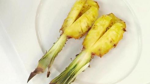 ананас, запеченный в соли