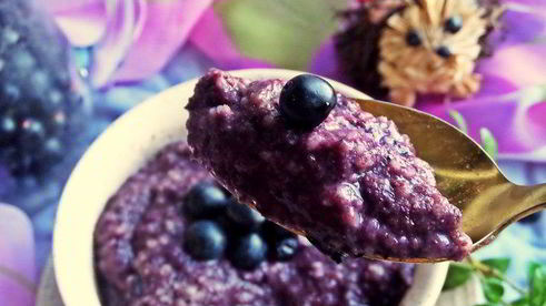чернично-льняной пудинг
