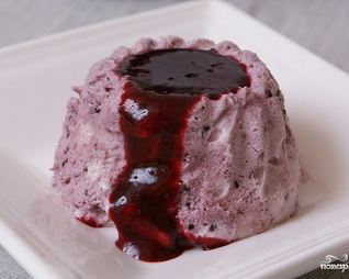 Десерт из черной смородины