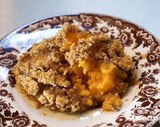 Десерт из сладкого картофеля и орехов