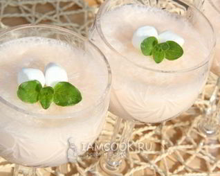 Десерт из сметаны и желе