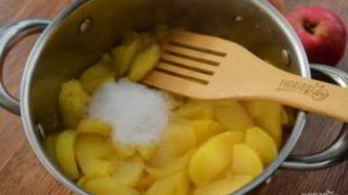 домашнее яблочное пюре неженка