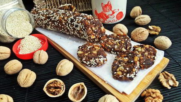 Рецепт Фруктово-ореховая колбаса