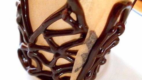 домашние конфеты из макадамии, нуги, марципана и шоколада