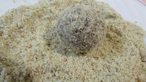 имбирные конфеты с финиками и миндалем