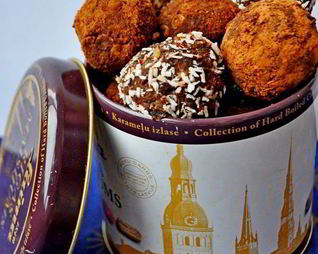 Полезные конфеты из чечевицы и фиников