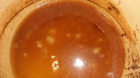 арахисовый десерт с карамельным кремом и шоколадной глазурью без выпечки