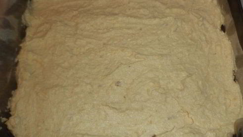 арахисовый десерт с карамельным кремом и шоколадной глазурью без выпечки