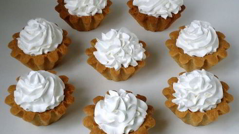 корзинки с белковым кремом