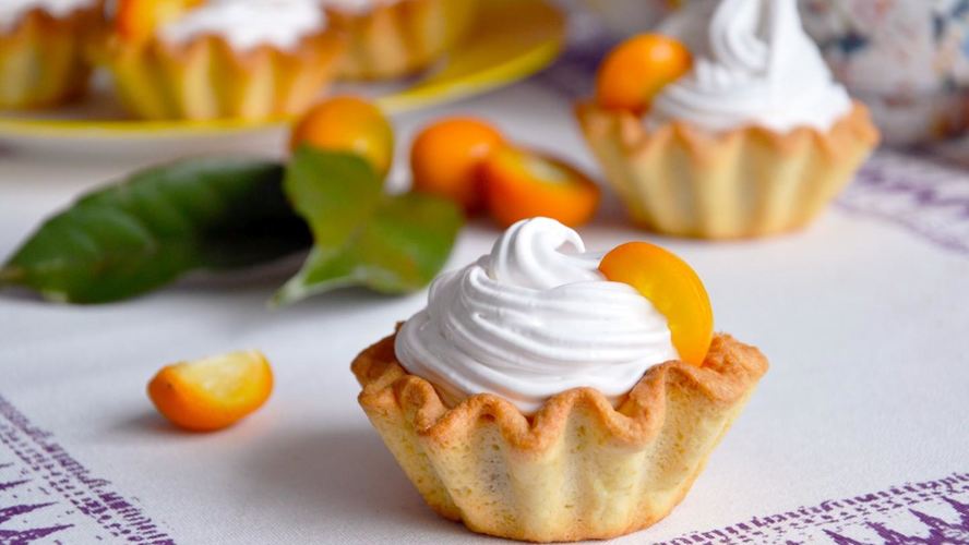 Рецепт корзиночки с белковым кремом песочные