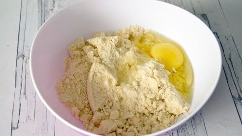 корзиночки с белковым кремом песочные