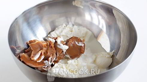 крем из сметаны и сгущенки для торта