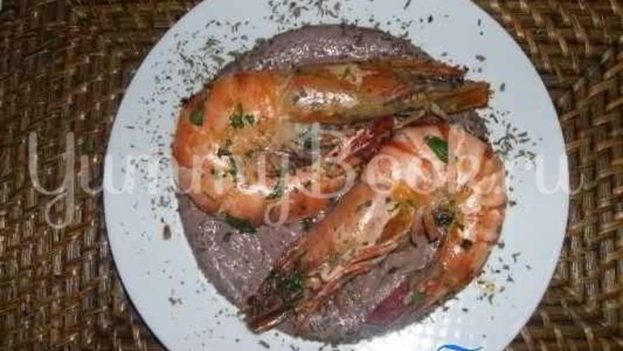 Рецепт креветки королевские под кремом из фасоли и оливок