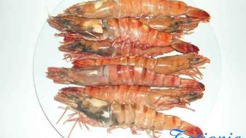 креветки королевские под кремом из фасоли и оливок