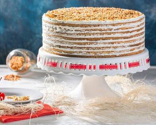 Песочные коржи со сметанным кремом