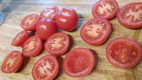 помидоры, фаршированные картофельно-тунцовым кремом