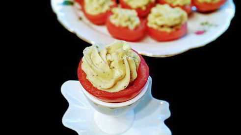 помидоры, фаршированные картофельно-тунцовым кремом
