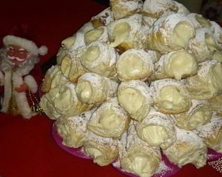 Слоеные трубочки с заварным кремом