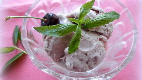 Рецепт Черешневое мороженое