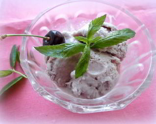 Черешневое мороженое