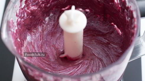 черничное мороженое