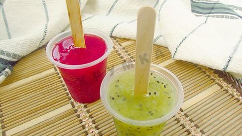 домашние мороженое фруктовый лед в блендере