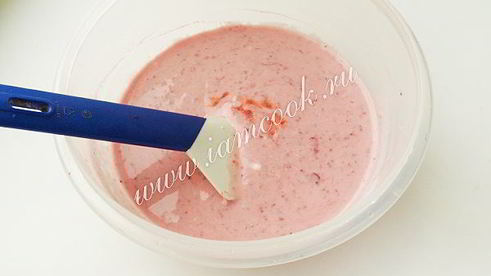 клубничное мороженое