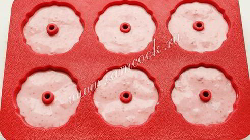 клубничное мороженое