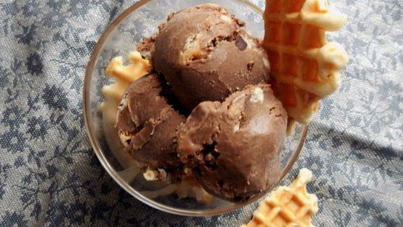 Рецепт Кофейное мороженое с маскарпоне и вафлями