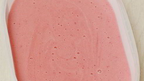 малиновое мороженое с йогуртом