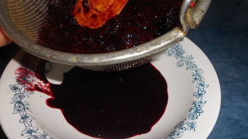 мороженое с ежевикой