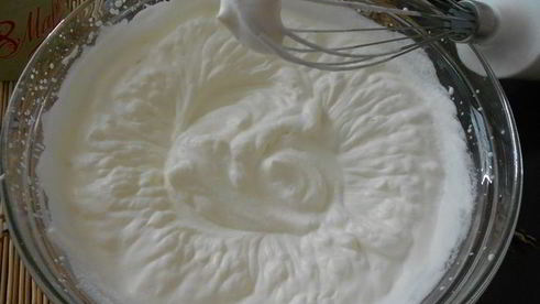 мороженое с ежевикой