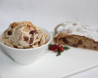 Мороженое со вкусом яблочного штруделя