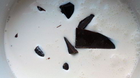 шоколадное мороженое с брауни