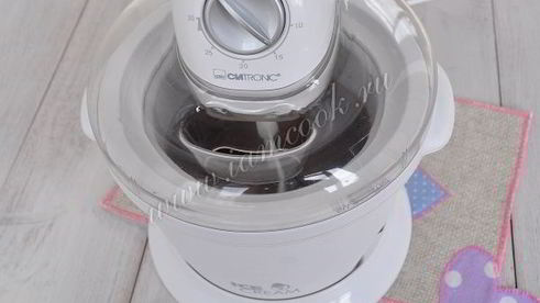 шоколадное мороженое с дропсами