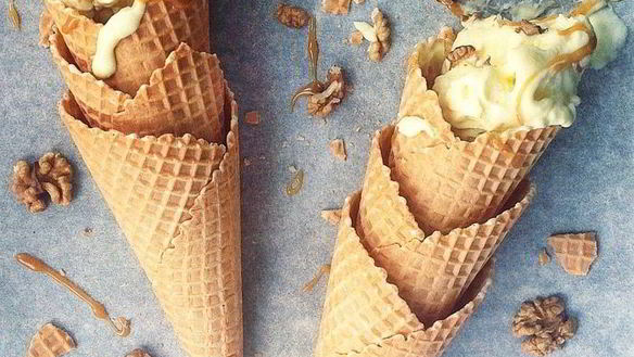 Рецепт Сливочное мороженое с соленой карамелью