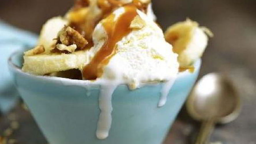 Рецепт ванильное мороженое с соусом