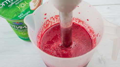 вишневое йогуртовое мороженое