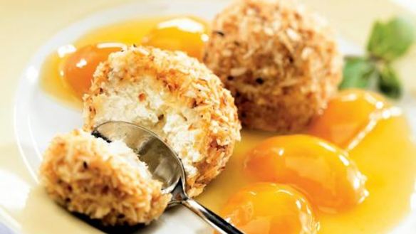 Рецепт Жареное мороженое в хрустящей панировке