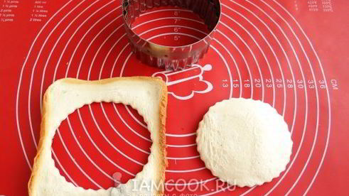 жареное мороженое в тостовом хлебе