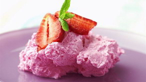 Рецепт Клубничный мусс с ликером