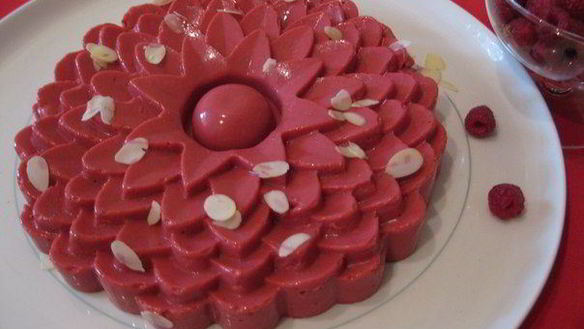 Рецепт Малиновый торт-мусс