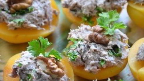 мусс из тунца на абрикосах