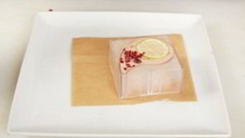 шоколадный мусс с клюквой и лаймом