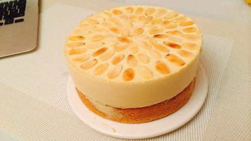 торт-мусс с соленой карамелью