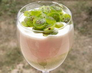 Творожный мусс с крыжовником