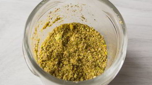 фисташковый пасхальный кулич