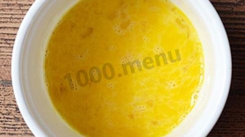 крестовые пасхальные булочки с изюмом