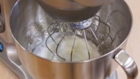 кулич на топленом молоке