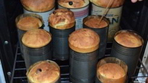 кулич с изюмом на пасху